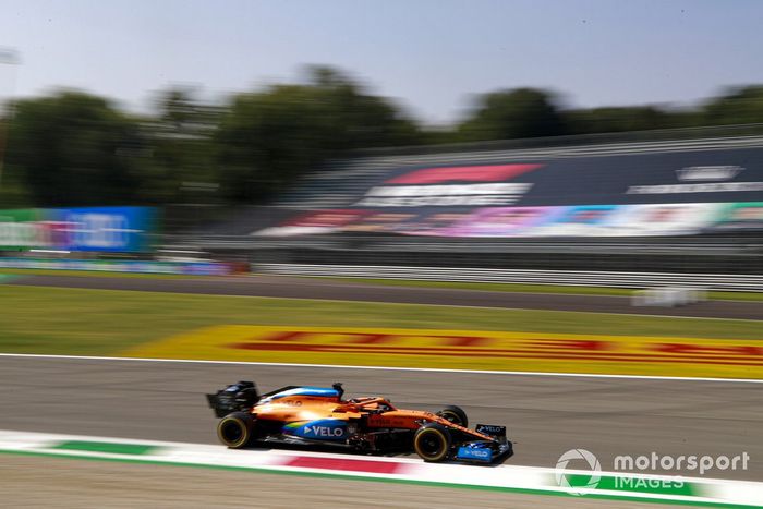 Carlos Sainz Jr., McLaren MCL35