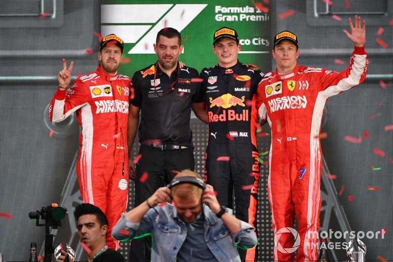 Sebastian Vettel, Ferrari, Guillaume Rocquelin, Red Bull Racing, Max Verstappen, Red Bull Racing y Kimi Raikkonen, Ferrari con el DJ Armin van Buuren