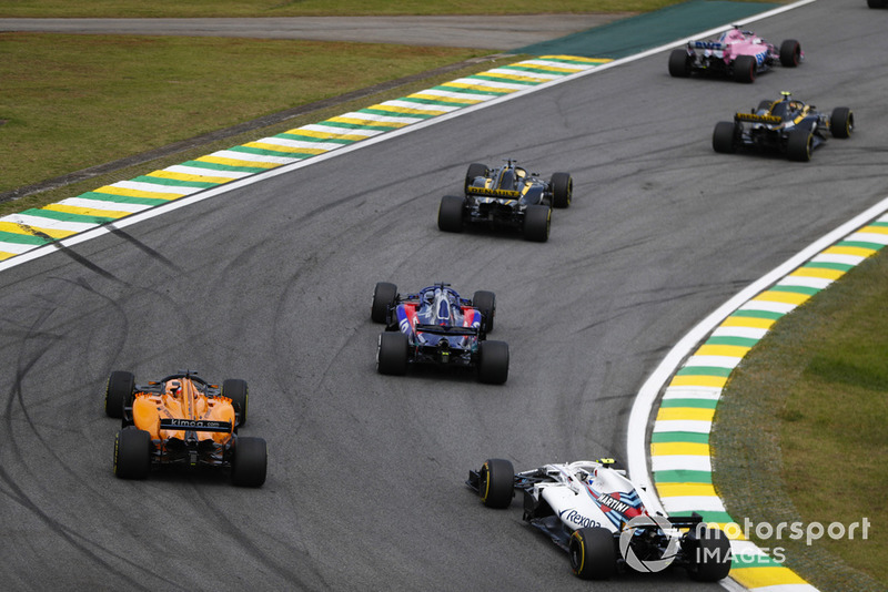 Сергей Сироткин, Williams FW41, Фернандо Алонсо, McLaren MCL33, Брендон Хартли, Toro Rosso STR13.