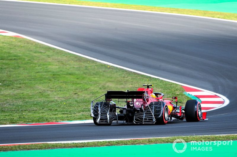 Test en el coche de Carlos Sainz Jr., Ferrari SF21