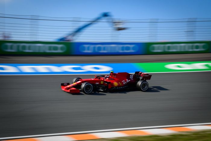 Carlos Sainz Jr., Ferrari SF21