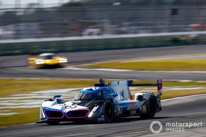 #24 BMW Team RLL BMW M Hybrid V8: Philipp Eng, Augusto Farfus, Marco Wittmann, Colton Herta