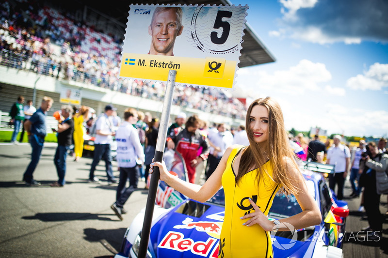 Gridgirl für Mattias Ekström, Audi Sport Team Abt Sportsline, Audi A5 DTM