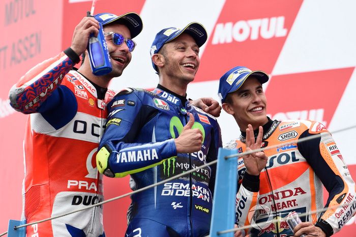 Duelo de italianos con Márquez de invitado de excepción