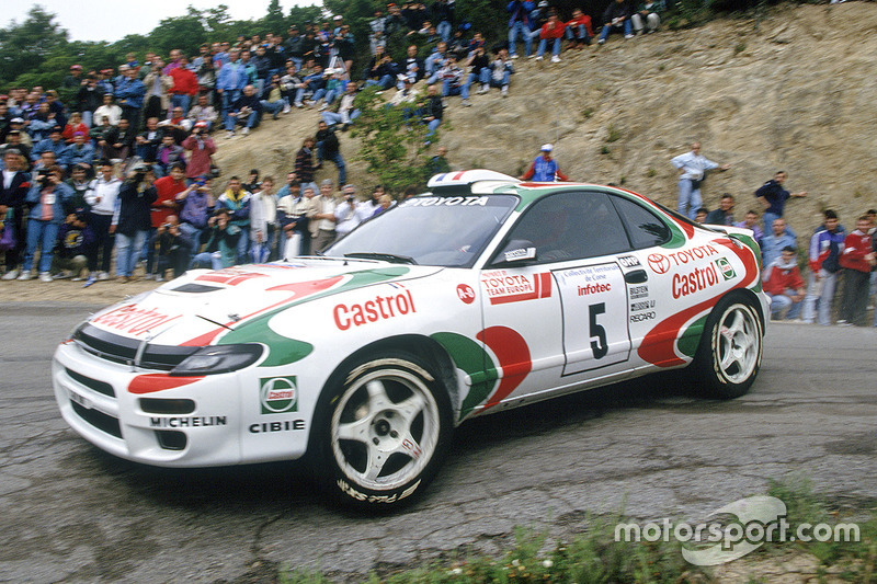 Didier Auriol en un Toyota Celica Turbo 4WD durante el Tour de Corse , de 1994