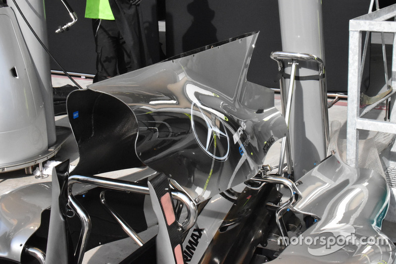 Mercedes AMG F1 W08, engine cover