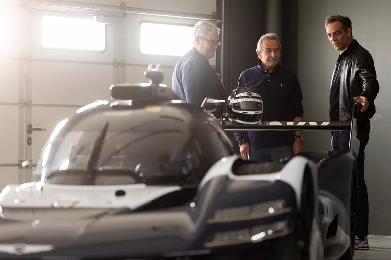Jacky Ickx, Genesis Magma Racing, Cyril Abiteboul, Genesis Magma Racing, Luc Donckerwolke, Genesis Magma Racing
