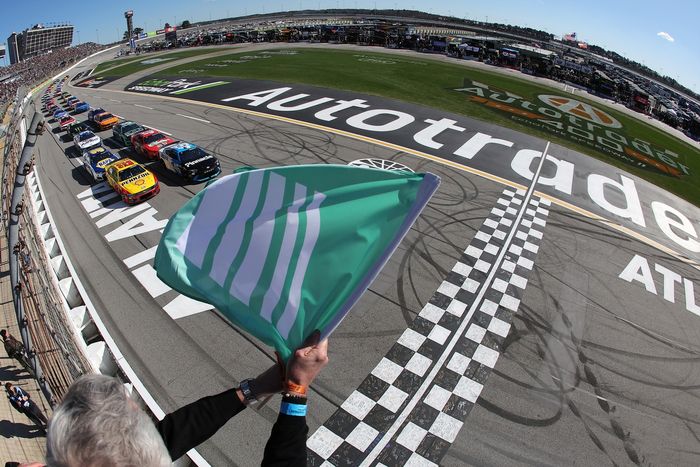 Joey Logano, Team Penske, Tyler Reddick, 23XI Racing