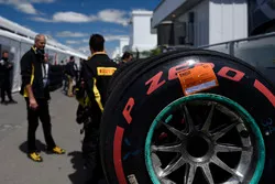 Des pneus Pirelli