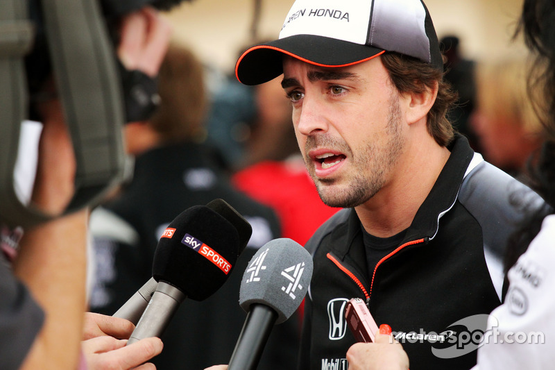 Fernando Alonso, McLaren with the media