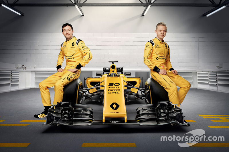 Kevin Magnussen, Renault Sport F1 Team and Jolyon Palmer, Renault Sport F1 Team