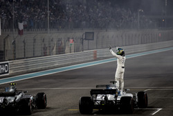 Felipe Massa, Williams, saluta la folla