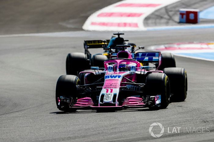 Sergio Perez, Force India VJM11, Nico Hulkenberg, Renault Sport F1 Team R.S. 18