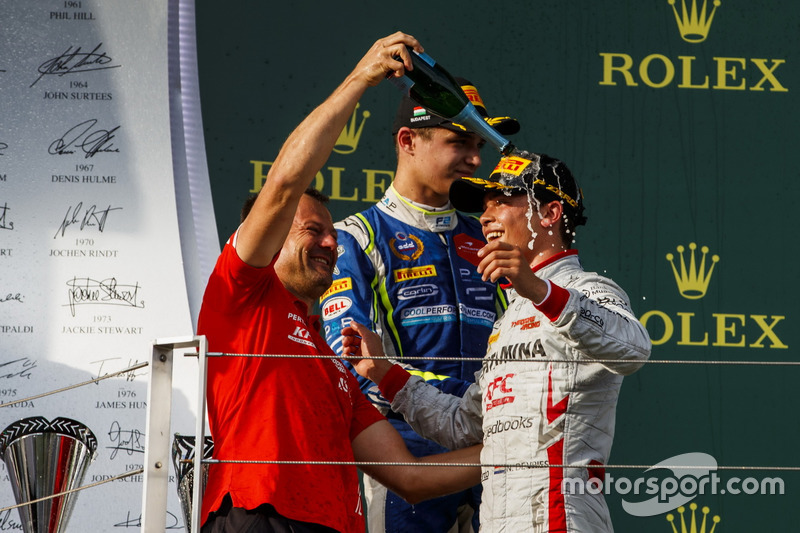 Podium où la joie de De Vries était évidente !