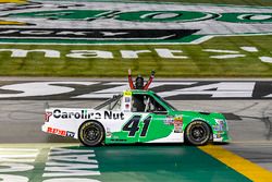 Ben Rhodes, ThorSport Racing, Ford F-150 Alpha Energy Solutions, winner, burnout, checkered flag