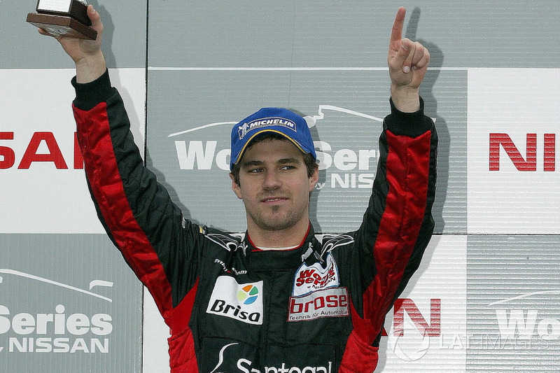 1. Yaırş podyum: 2. Tiago Monteiro, Carlin