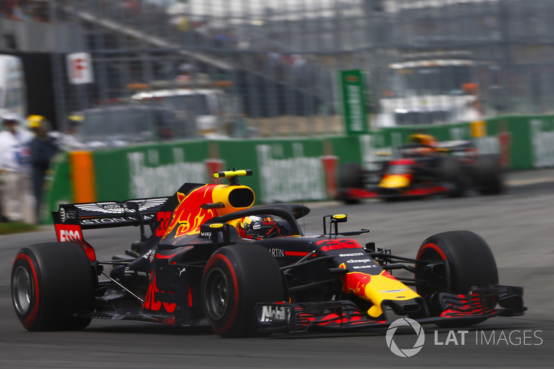 Max Verstappen, Red Bull Racing RB14, leads Daniel Ricciardo, Red Bull Racing RB14