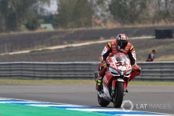 Lorenzo Savadori, Milwaukee Aprilia