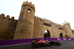 Carlos Sainz Jr., Scuderia Toro Rosso STR11