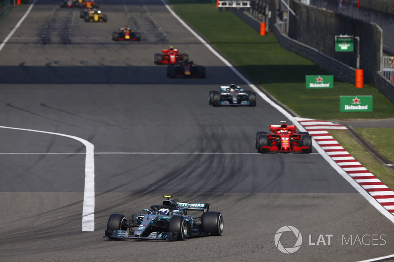 Valtteri Bottas, Mercedes AMG F1 W09, Sebastian Vettel, Ferrari SF71H, Lewis Hamilton, Mercedes AMG F1 W09, Max Verstappen, Red Bull Racing RB14 Tag Heuer, Kimi Raikkonen, Ferrari SF71H