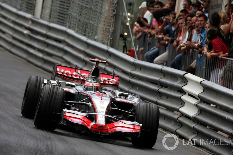 Fernando Alonso, McLaren MP4-22