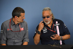 Guenther Steiner, Team Prinicipal, Haas F1 Team and Dr. Vijay Mallya, Force India Formula One Team Owner in the Press Conference