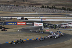 Start zum IndyCar-Saisonfinale 2017 in Sonoma: Josef Newgarden, Team Penske Chevrolet, führt