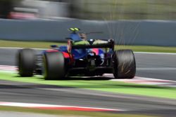 Carlos Sainz Jr., Scuderia Toro Rosso STR12 chispas