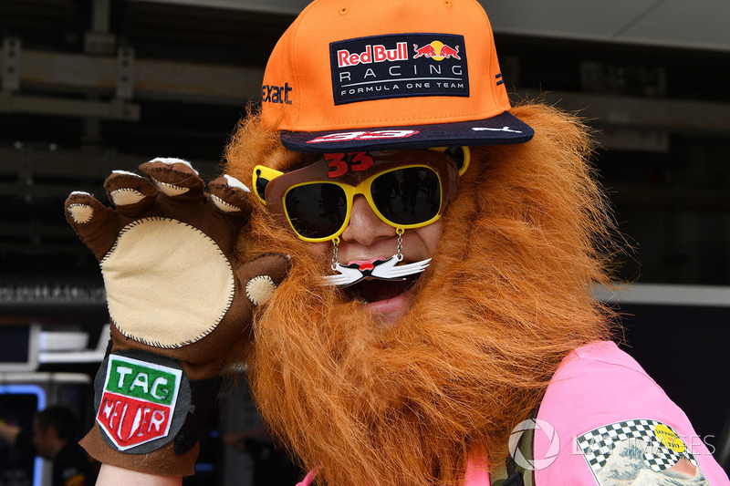Max Verstappen, Red Bull Racing fan