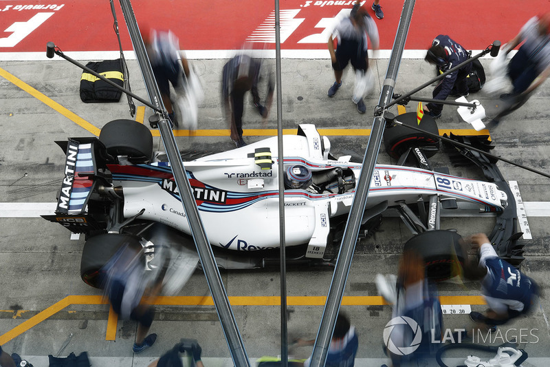 Ленс Стролл, Williams FW40, піт-стоп