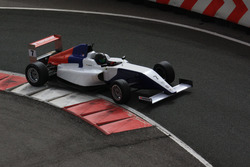 Marta García en los test de la F4 Española en Navarra