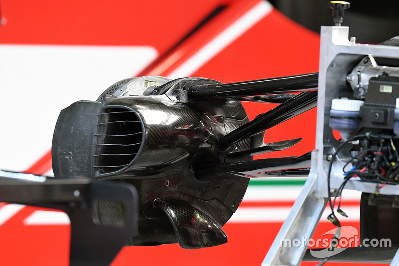 Detalle del conducto de freno del Ferrari SF70H