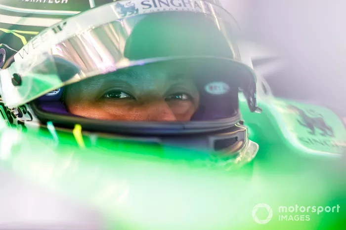 Zhou Guanyu, Team Stake F1 Kick Sauber 