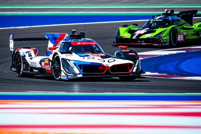 #20 BMW M Team WRT BMW M Hybrid V8: Sheldon Van Der Linde, Robin Frijns, Rene Rast