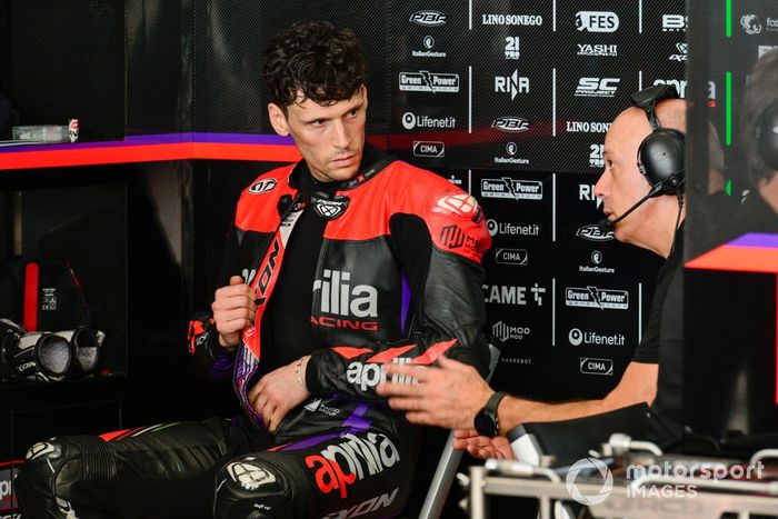 Lorenzo Savadori, Aprilia Racing