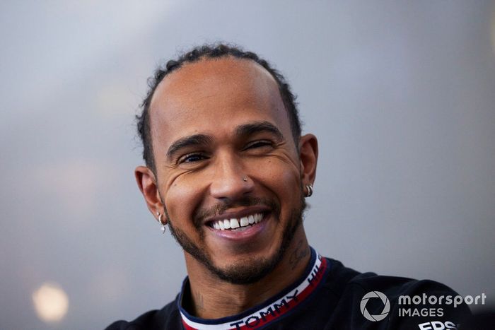 Lewis Hamilton, Mercedes habla con los medios de comunicación