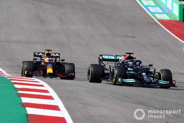 Lewis Hamilton, Mercedes W12, Max Verstappen, Red Bull Racing RB16B