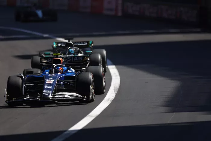 George Russell, Mercedes, Carlos Sainz, Williams