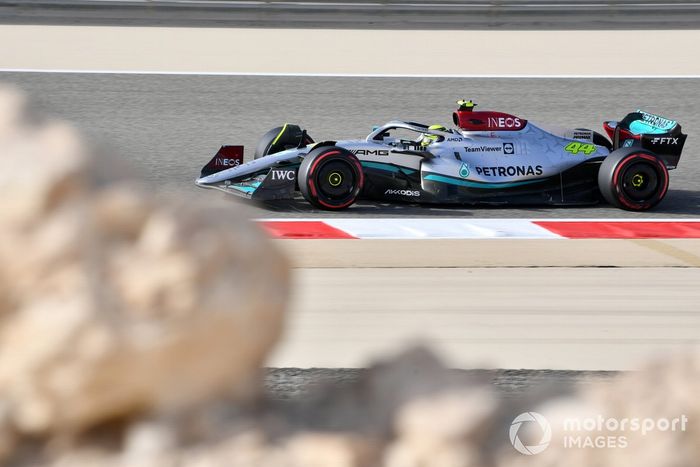 Lewis Hamilton, Mercedes W13