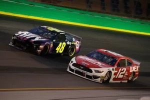 Ryan Blaney, Team Penske, Ford Mustang DEX Imaging  Jimmie Johnson, Hendrick Motorsports, Chevrolet Camaro Ally