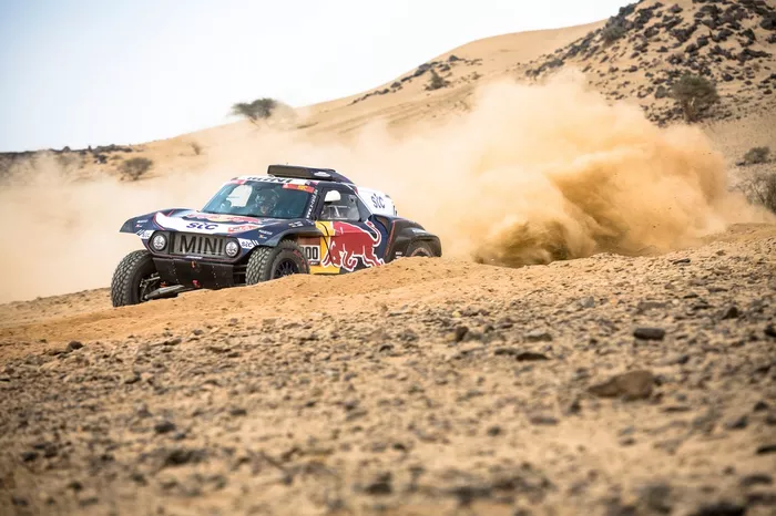 #300 X-Raid Mini JCW Team: Carlos Sainz, Lucas Cruz