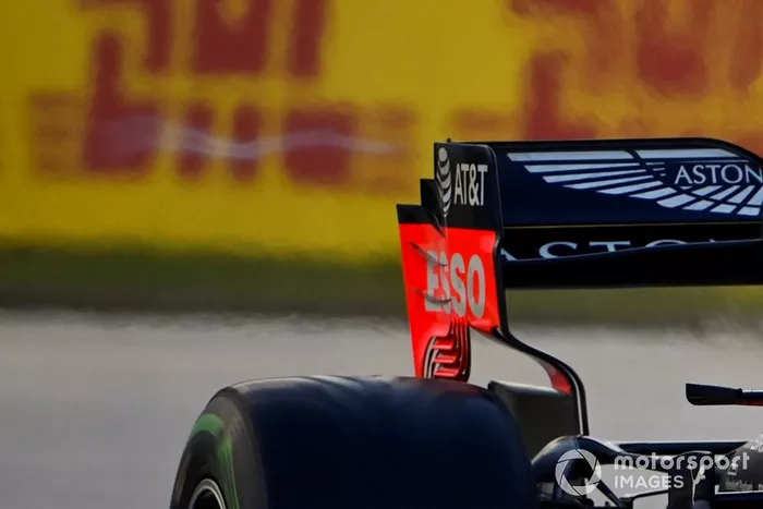 Detalle del alerón trasero del Red Bull Racing RB16
