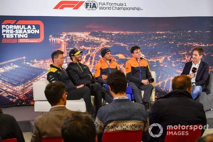 Marcin Budkowski, Renault F1 Team, Daniel Ricciardo, Renault F1, Carlos Sainz Jr., McLaren, and James Key, Technical Director, McLaren in the press conference
