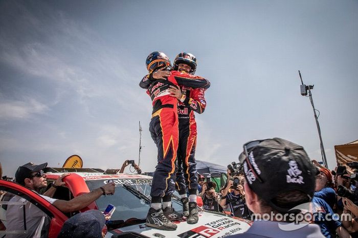 #301 Toyota Gazoo Racing Toyota Hilux: Nasser Al-Attiyah, Matthieu Baumel