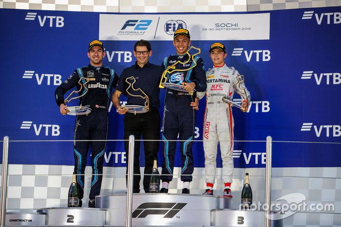 Podio: ganador de la carrera Alexander Albon, DAMS, segundo lugar Nicholas Latifi, DAMS, tercer lugar Nyck De Vries, PREMA Racing