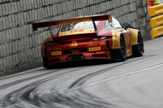 #912 Manthey-Racing Porsche 911 GT3 R: Earl Bamber