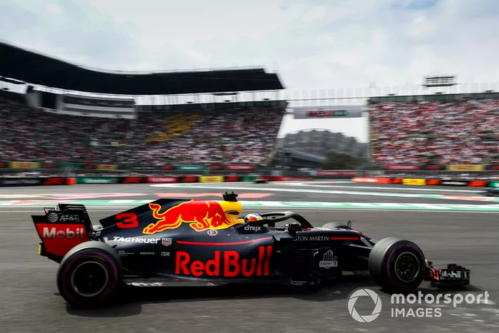Ausfall: Daniel Ricciardo, Red Bull Racing RB14