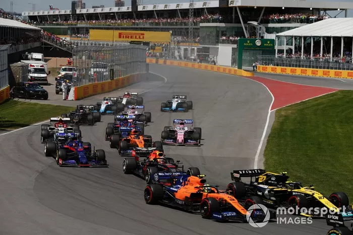 Nico Hulkenberg, Renault F1 Team R.S. 19, Lando Norris, McLaren MCL34, Max Verstappen, Red Bull Racing RB15, Daniil Kvyat, Toro Rosso STR14, Carlos Sainz Jr., McLaren MCL34, Antonio Giovinazzi, Alfa Romeo Racing C38, al inicio