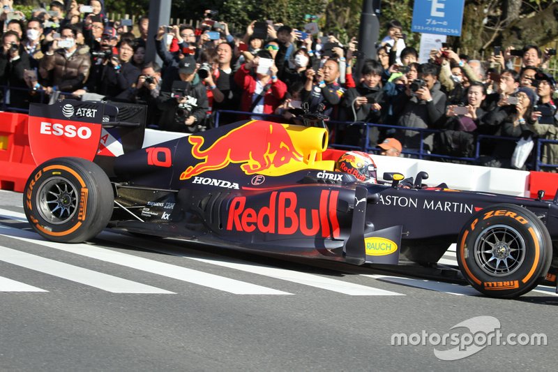 Демозаїзди Red Bull у Токіо