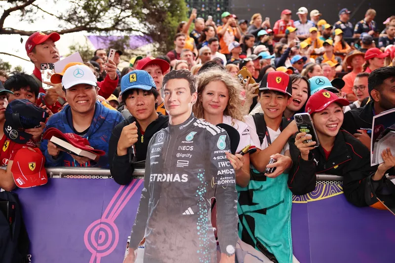 Fans de George Russell, Mercedes